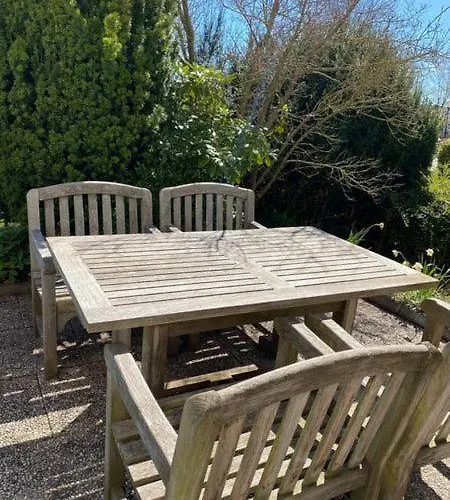 Διαμέρισμα No 5 *